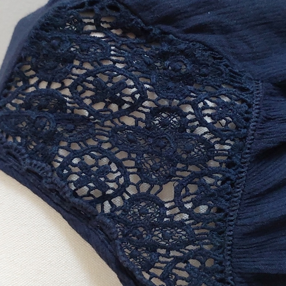 LAST CHANCE:  Superdry navy eyelet lace blouse. - Picture 3 of 9